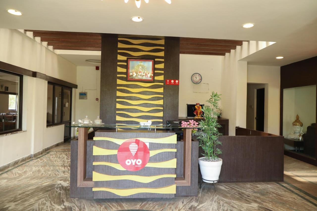Oyo 10943 Hotel Plus Corporate Khapa  Exteriör bild